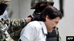 Pamje gjatë arrestimit të shefit të drogës "El Chapo" Guzman në Meksikë