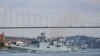 Расейскі фрэгат «Адмірал Макараў» у праліве Басфор 28 лютага 2020 году