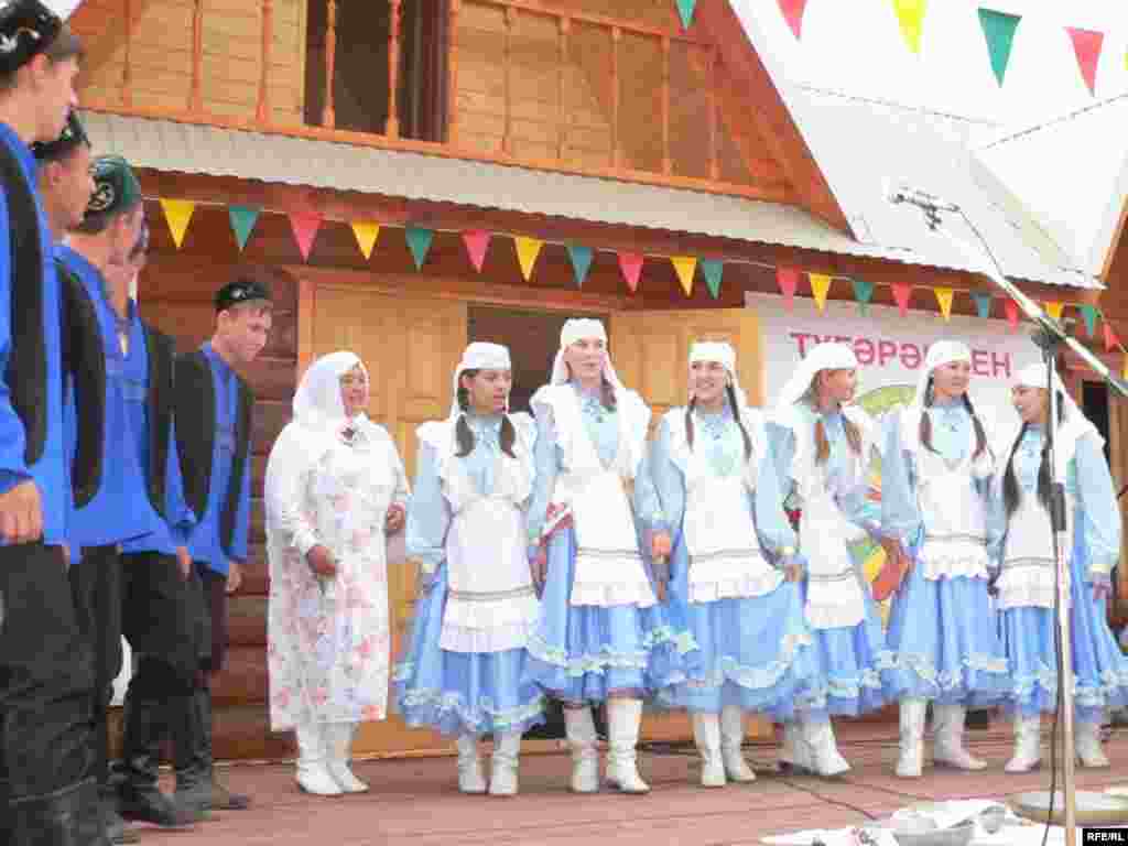 Саба районы Шыңар авылының "Наза" ансамбле фольклор-этнографик төркемнәр арасында җиңеп чыкты