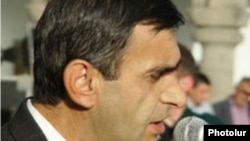 Armenia -- Opposition activist Grisha Virabian addresses an opposition rally in Yerevan.