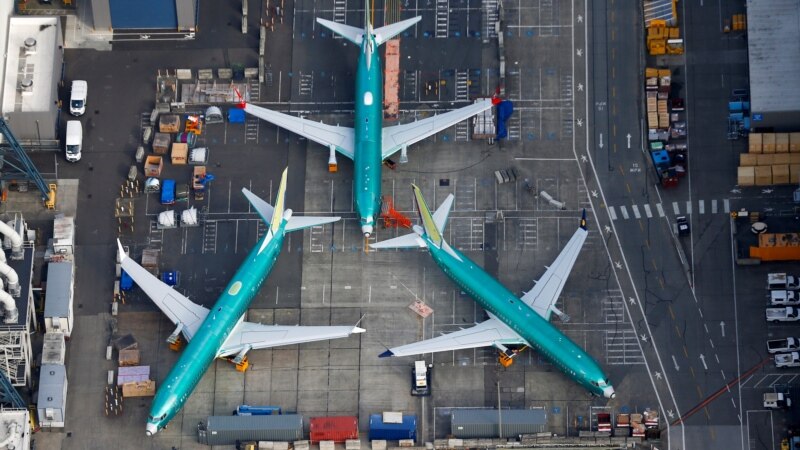 Boeing компаниясы 737 MAX боюнча программалык каталарын жойду 