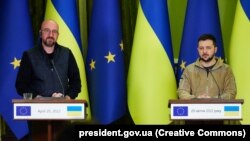 Президент України Володимир Зеленський та президент Європейської ради Шарль Мішель у Києві, 20 квітня 2022 року