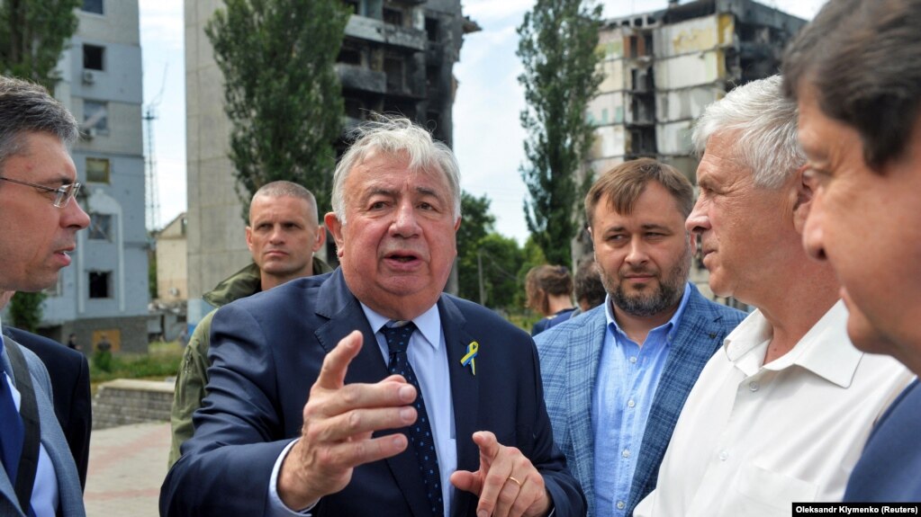 Жерар Ларше у Бородянці під Києвом, 8 липня 2022 року