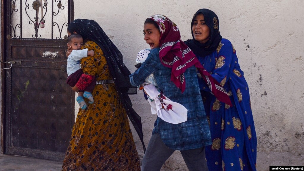 Занони тоҷик дар паноҳгоҳҳои Сурия мегӯянд, ҷонашон дар хатар аст