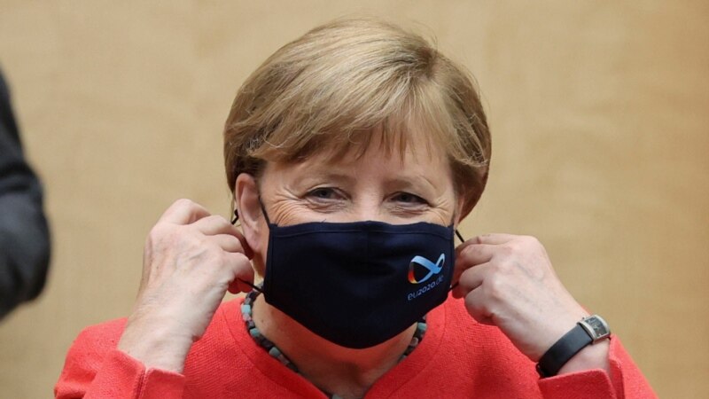 Cancelara germană Angela Merkel așteptată în Parlamentul European