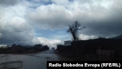 Гори депонија во Дебар.