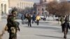 Солдаты покинут улицы Еревана, но оппозицию на площади пока не выпустят