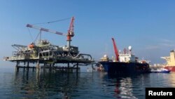 منصة لتصدير النفط في ميناء البصرة