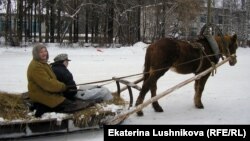 Жители поселка Мирный в Кировской области России.