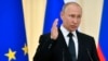 Кремль: Путін (на фото) буде вітати Зеленського «з першими успіхами»