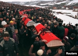 Sahrana ubijenih u Račku