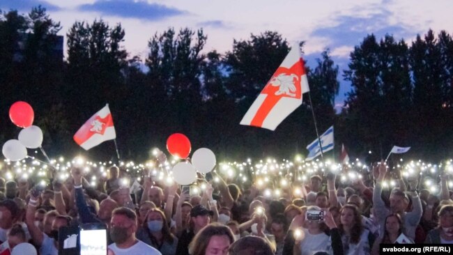 Пікет Сьвятланы Ціханоўскай у Бабруйску