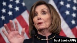 Wekiller öýüniň öňbaşçy demokraty Nancy Pelosi Ak tamyň Kongrese iberen hatynyň “jogaba garanda has kän sorag döredýändigini” aýtdy.