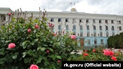 Здание Совета министров АРК, после аннексии - здание российского правительства Крыма