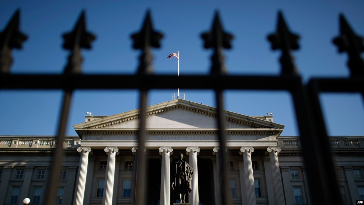 Смотреть Минфин США ввел новые санкции против трех россиян и нескольких компаний видео Смотреть Минфин США ввел новые санкции против трех россиян и нескольких компаний видео