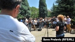 Sa protesta ispred zgrade RTCG-a, Podgorica