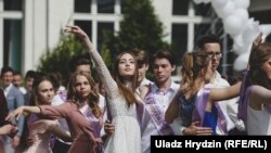 Беларускія выпускнікі. Архіўнае фота 2019 году