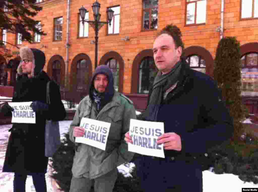 Acțiune de solidaritate cu Charlie Hebdo la Minsk, Belarus, pe 11 ianuarie
