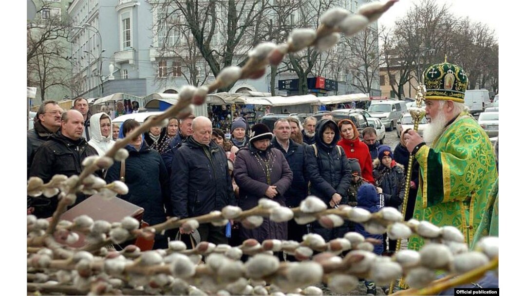 Асьвячэньне вярбы ў Кіеве. Украінская аўтакефальная праваслаўная царква