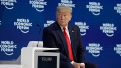 Президент США Дональд Трамп готується виступити із вступним словом на Всесвітньому економічному форумі у Давосі, 21 січня 2020 року