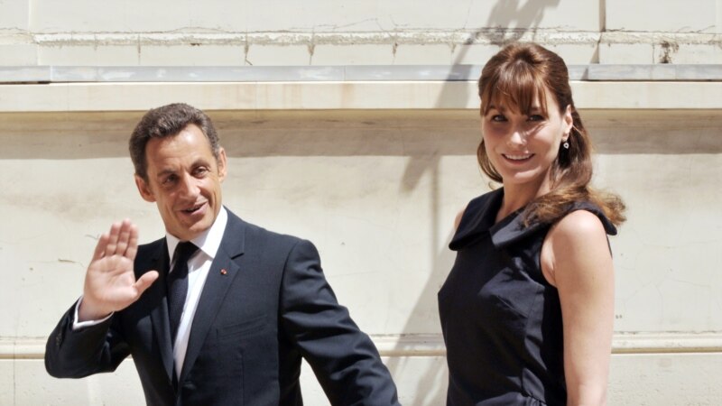 Саркози седна на обвинителна клупа 