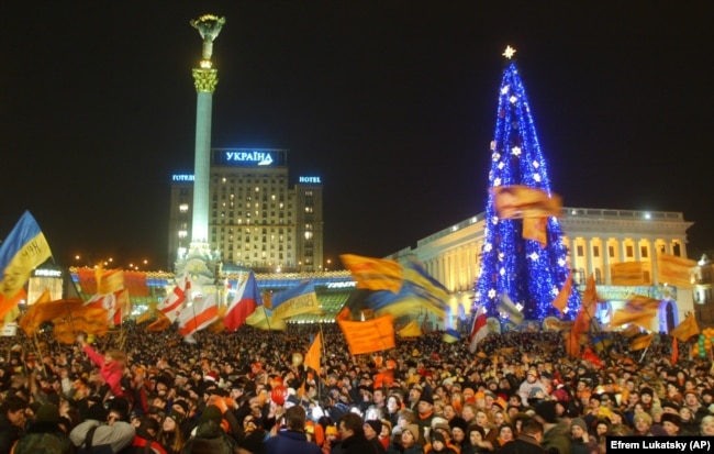 Сторонники Виктора Ющенко на Площади независимости в Киеве, 26 декабря 2004 года