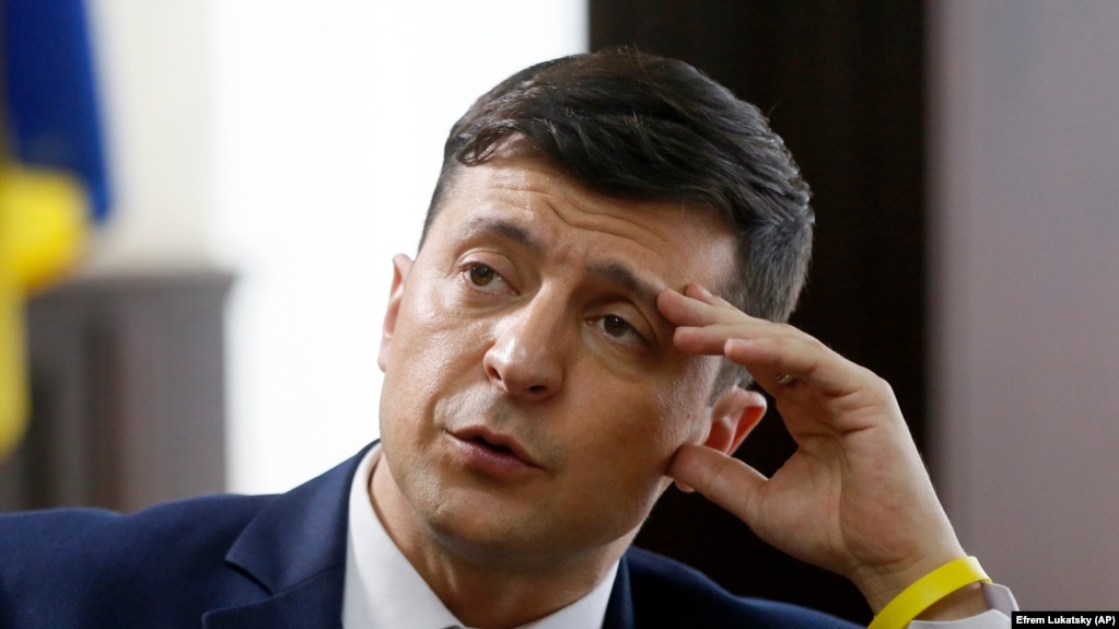 Українцям варто усвідомити, що очолювати Україну в умовах небезпечного сучасного світу – це не жарт, переконаний автор