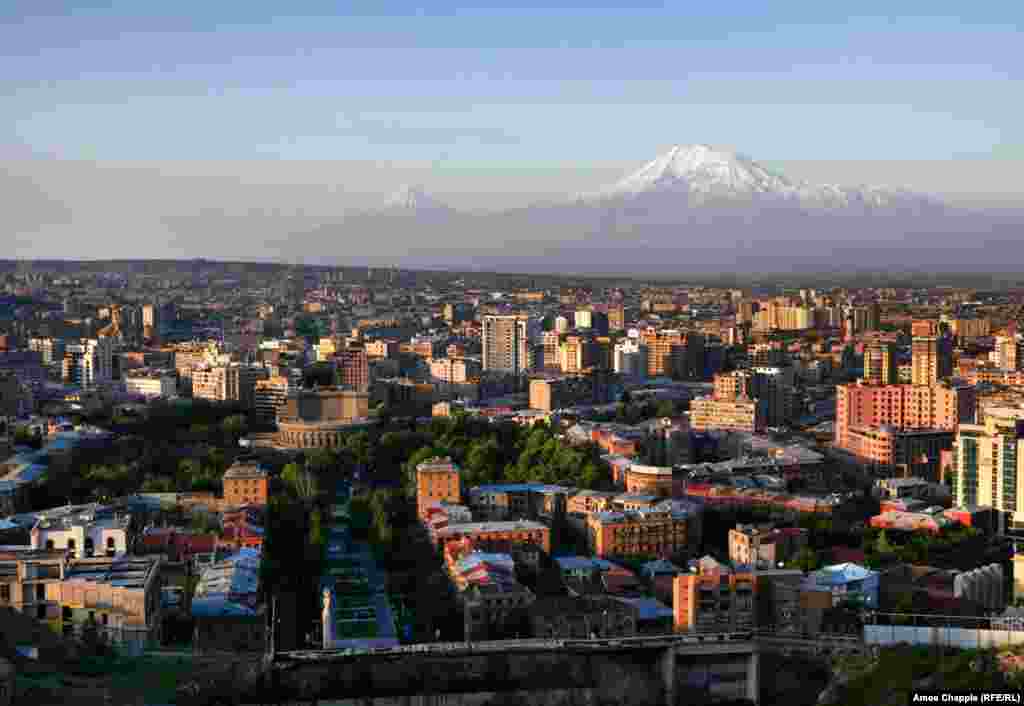 Sunrise over Yerevan on the morning of May 3, one day after thousands of people heeded Pashinian's call for a general strike and civil disobedience, paralyzing life in the capital.