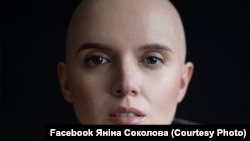 Телеведущая Янина Соколова сообщила, что 7 месяцев преодолевает рак. 22 мая 2019 года