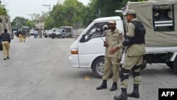 Пакистанские полицейские. Равалпинди, 30 июля 2013 года.