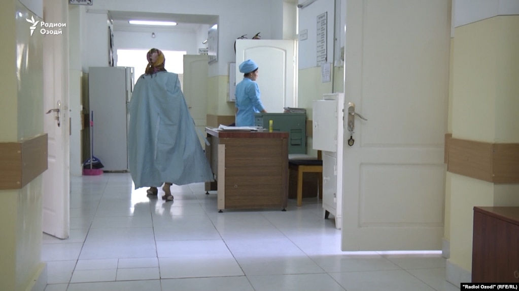 Муҳоҷирони тоҷик ташхиси тиббиро барои патент акнун дар Тоҷикистон месупоранд