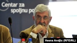 Deo krivice leži i na onima koji su trebali da obezbede normalan boravak hrvatske delegacije: Aleksandar Popov