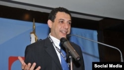 Nizar Zakka was detained Tehran in 2015. 