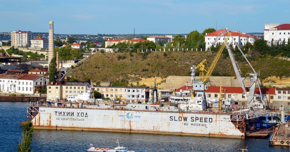 СБУ знищила три військові кораблі РФ у Криму