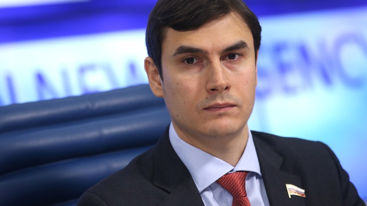 Писатель Шаргунов: "Осуждение за репосты доходит до маразма"