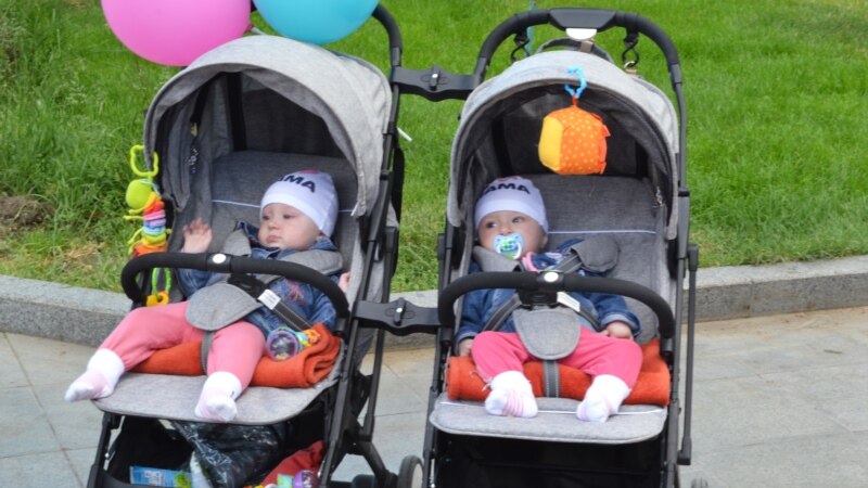 Власти Крыма фиксируют «рекорд» рождения двойняшек