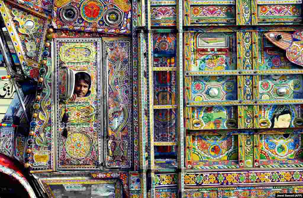 According to a recent article on jingle trucks, "a well-decorated truck gives the customers the impression that it is well taken care of and will, therefore, be a dependable way to transport goods."