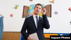 USR PLUS merg cu aceeași propunere la Cotroceni: Dacian Cioloș premier