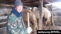 Житель села Шиликти Жараскан Умбетов. Актюбинская область, 15 февраля 2014 года.