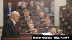 Belarusian President Alyaksandr Lukashenka addresses the parliament in Minsk. (file photo)