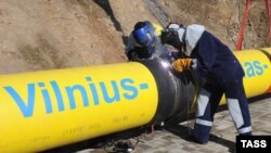«Ми перша країна ЄС серед країн-постачальників «Газпрому», яка забезпечила незалежність від поставок російського газу», сказав міністр енергетики Литви Дайнюс Крейвіс
