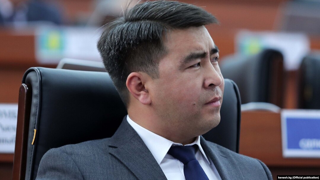 Жанарбек Акаев.