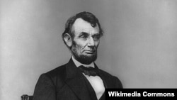 Ish-presidenti i SHBA-së, Abraham Lincoln.