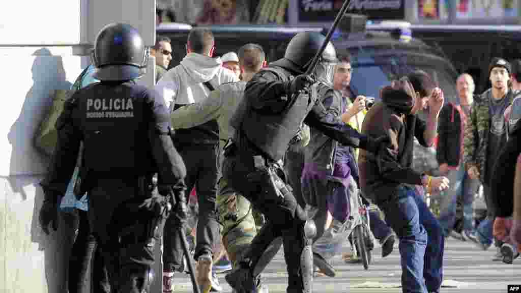 Barcelona, 29. 03.2012. Foto: AFP / Josep Lago