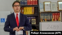 Претседателот Стево Пендаровски гласа на избори
