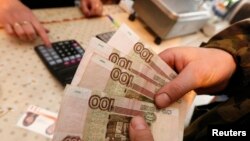 В декабре годовая инфляция в России составила 11,4%, в январе - уже 15%