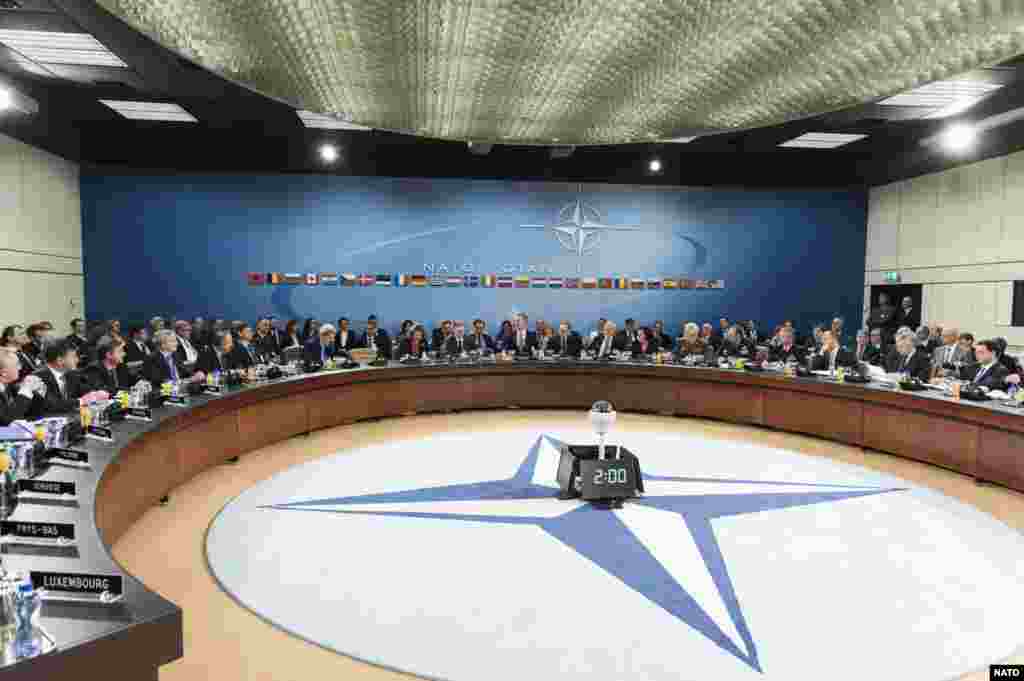 Sastanak minisatra spoljnih poslova NATO-a u Briselu, 2. decembar 2015.