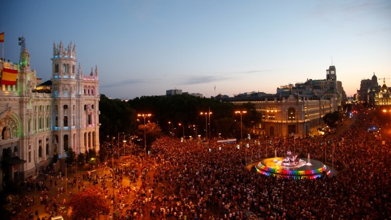 Više od 400.000 ljudi na Paradi ponosa u Madridu 
