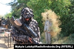 Украинские снайперы внедряют тактику НАТО. Первые комплексные учения прошли на полигоне под Дружковкой в Донецкой области, 25 июля 2018 года