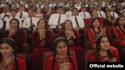 Туркменские зрители (иллюстративное фото) 